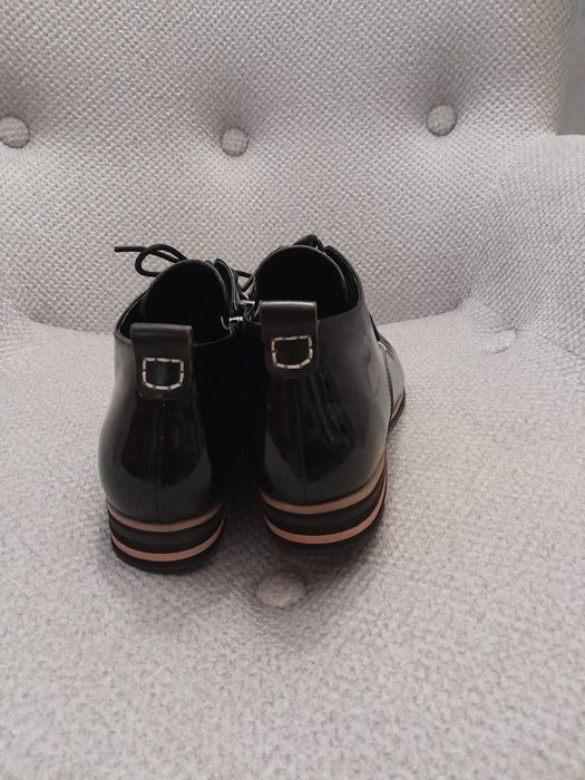 Buty lakierki roz.38