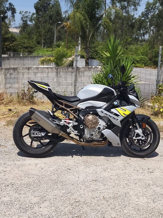 BMW S1000R 165cv