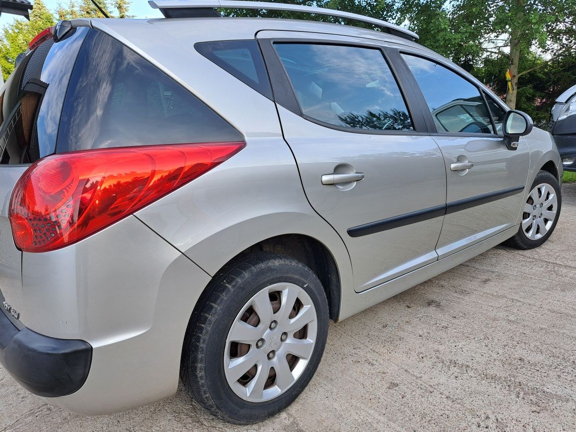 Peugeot 207 SW PANORAMA