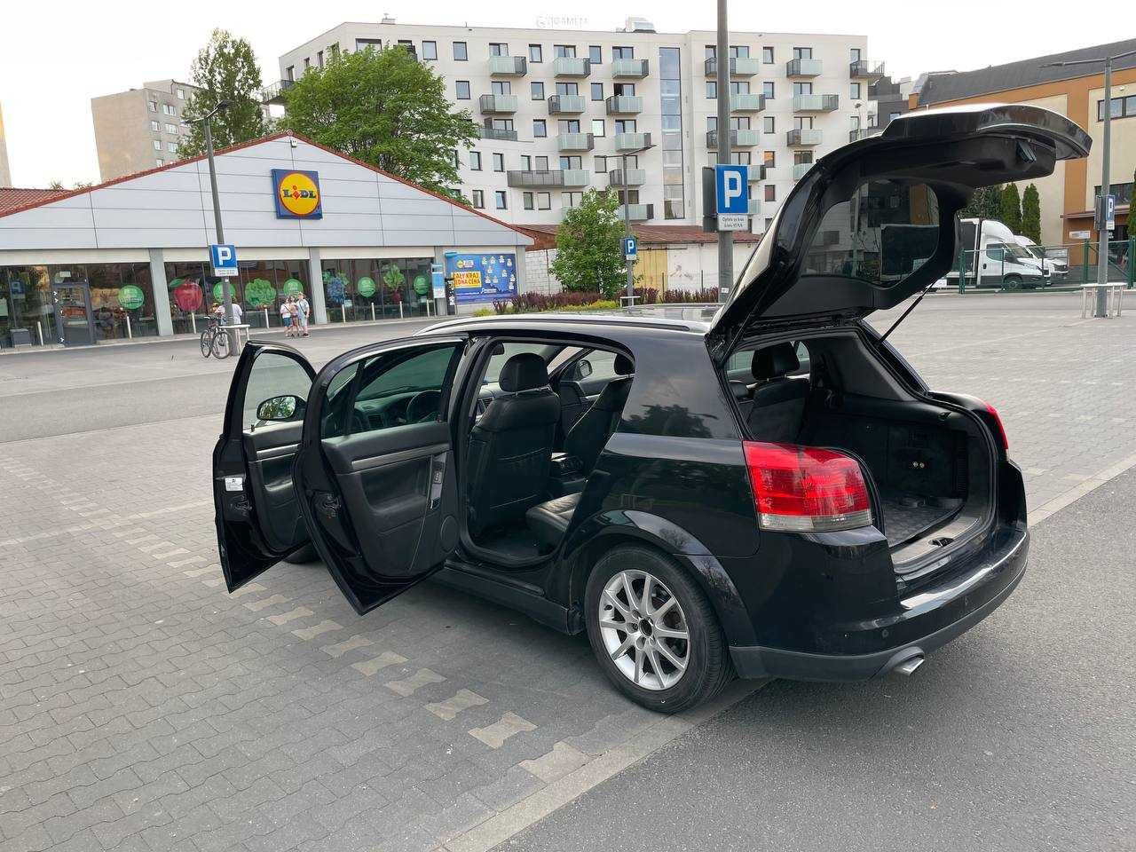 Opel Signum 1.9 CDTI 150 KM