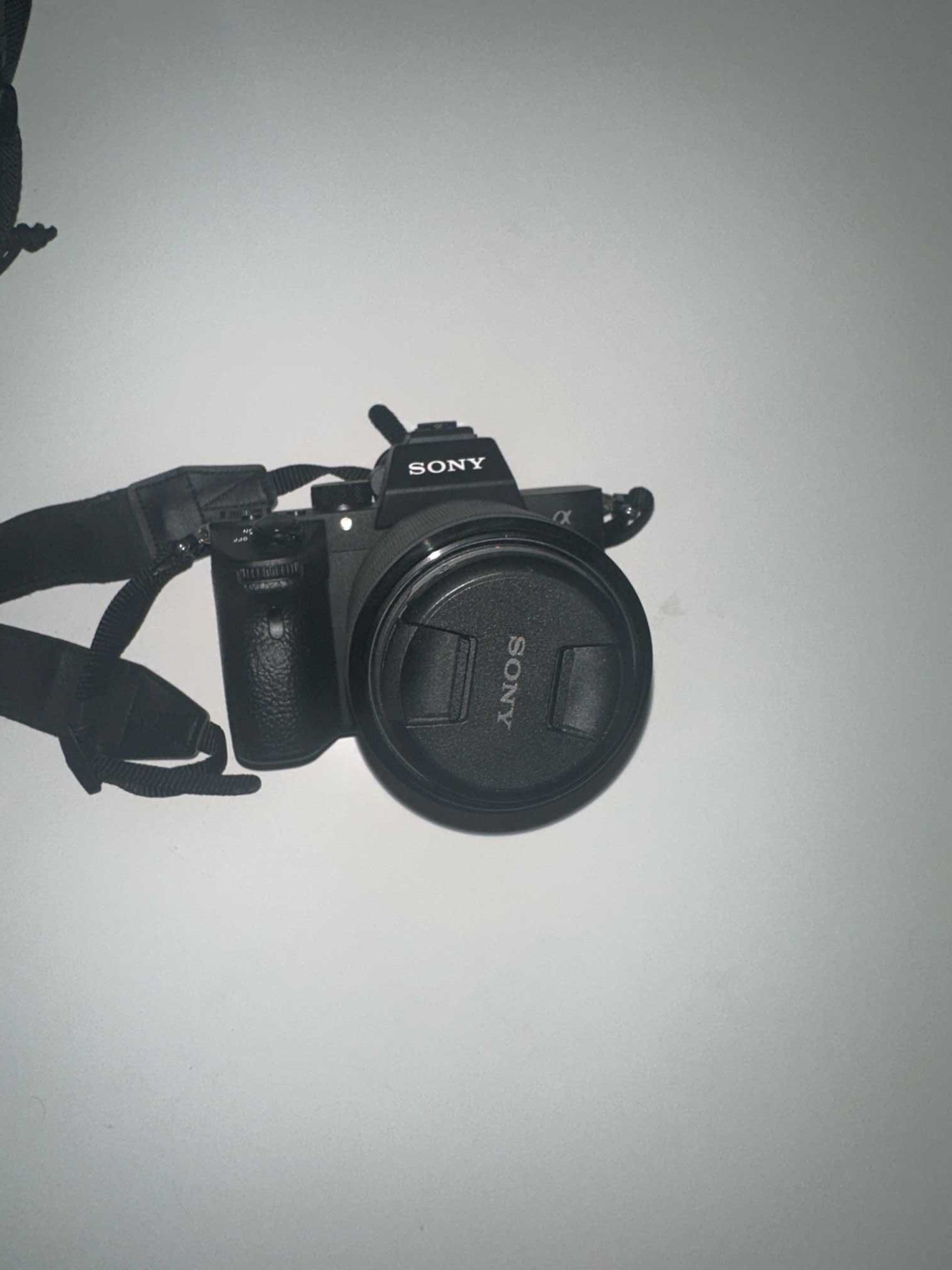Sony A7 III + Obiektyw FE 28-70mm + Statyw K&F + 2x Karty 128GB Okazja