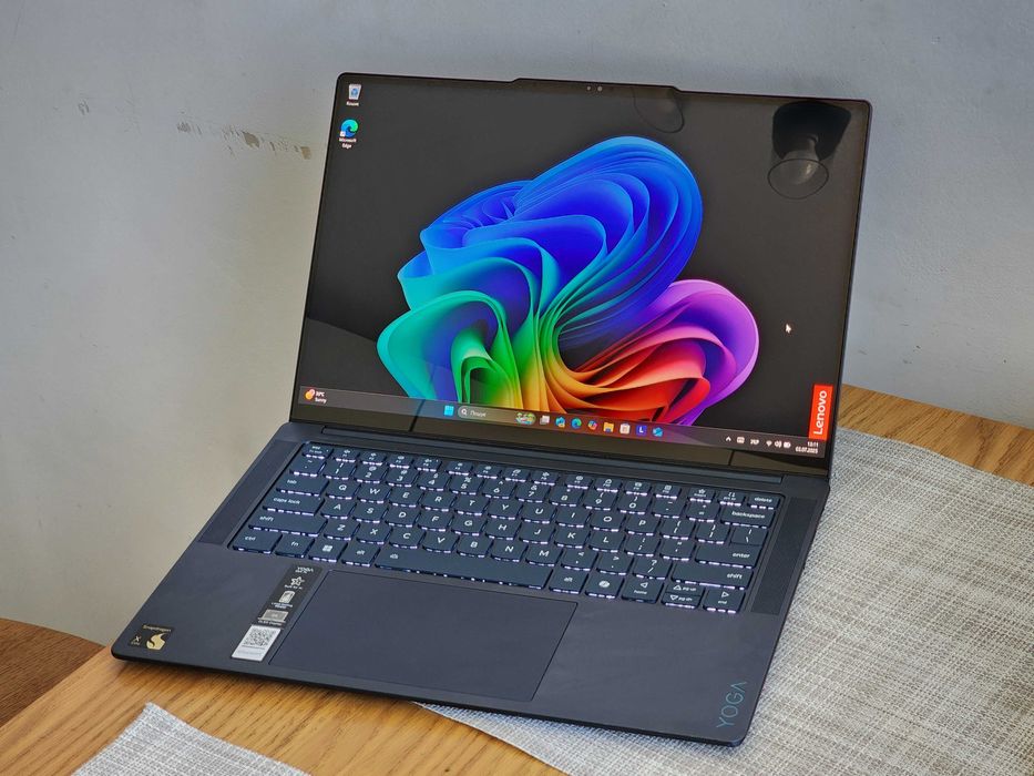 LENOVO Yoga Slim 7 14Q8X9 14.5" OLED 3K 90Hz Snapdragon X Elite 16/512