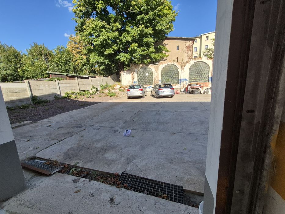 Garaż hala pomieszczenie lokal