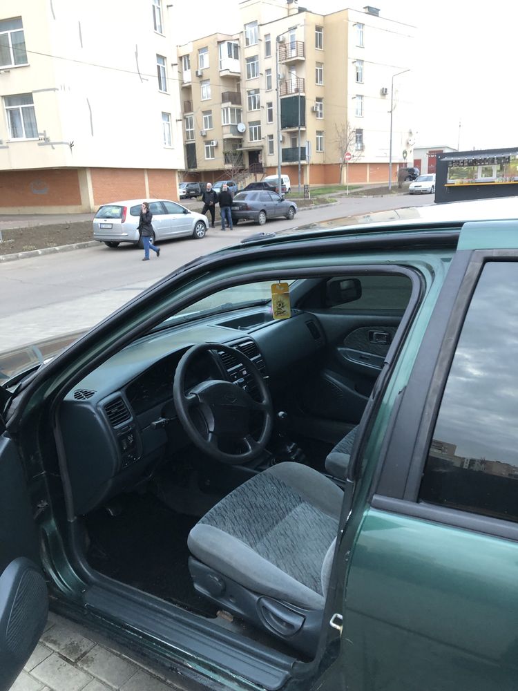 Продам Нисан Алмера