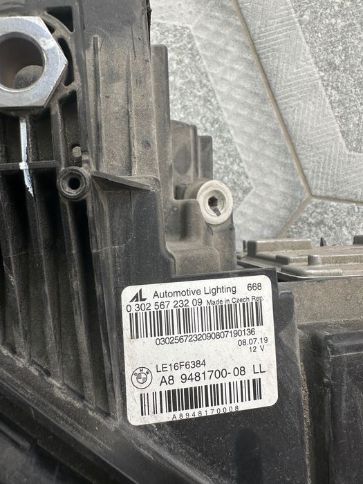 Передняя фара bmw g20