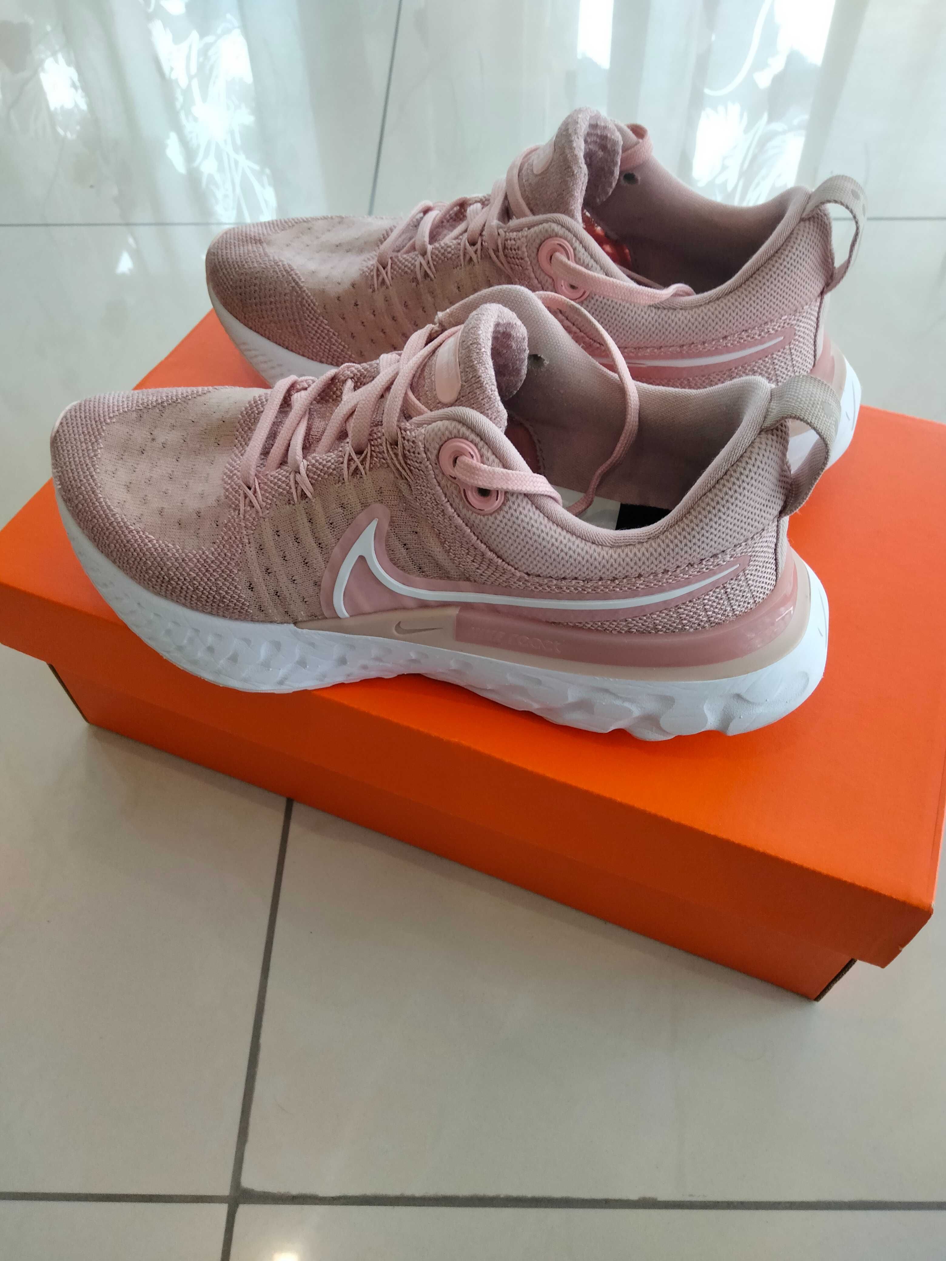 Sapatilhas Nike React Infinity Nº36,5 - como novas