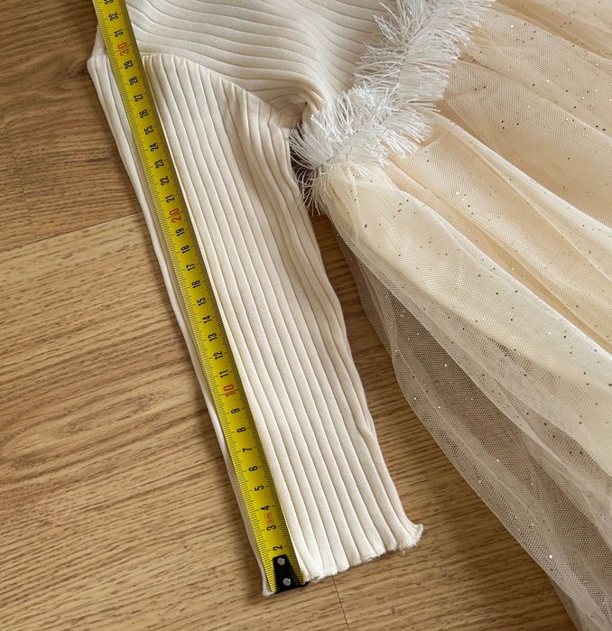 Святкове новорічне плаття для дівчинки + корона