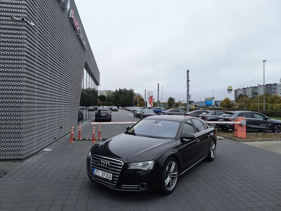 Audi A8 AUDI A8  4.2 TDI  D4 Quatro Masaże Bose 350 KM