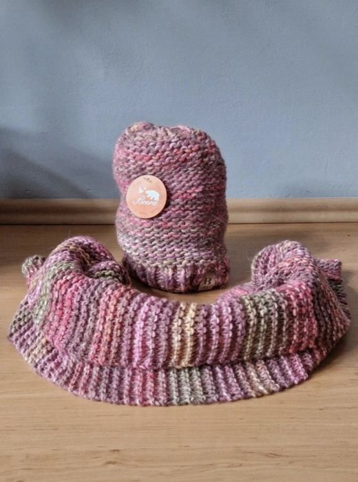 Ciepły Modny zimowy Zestaw wielokolorowy polski producent Beera