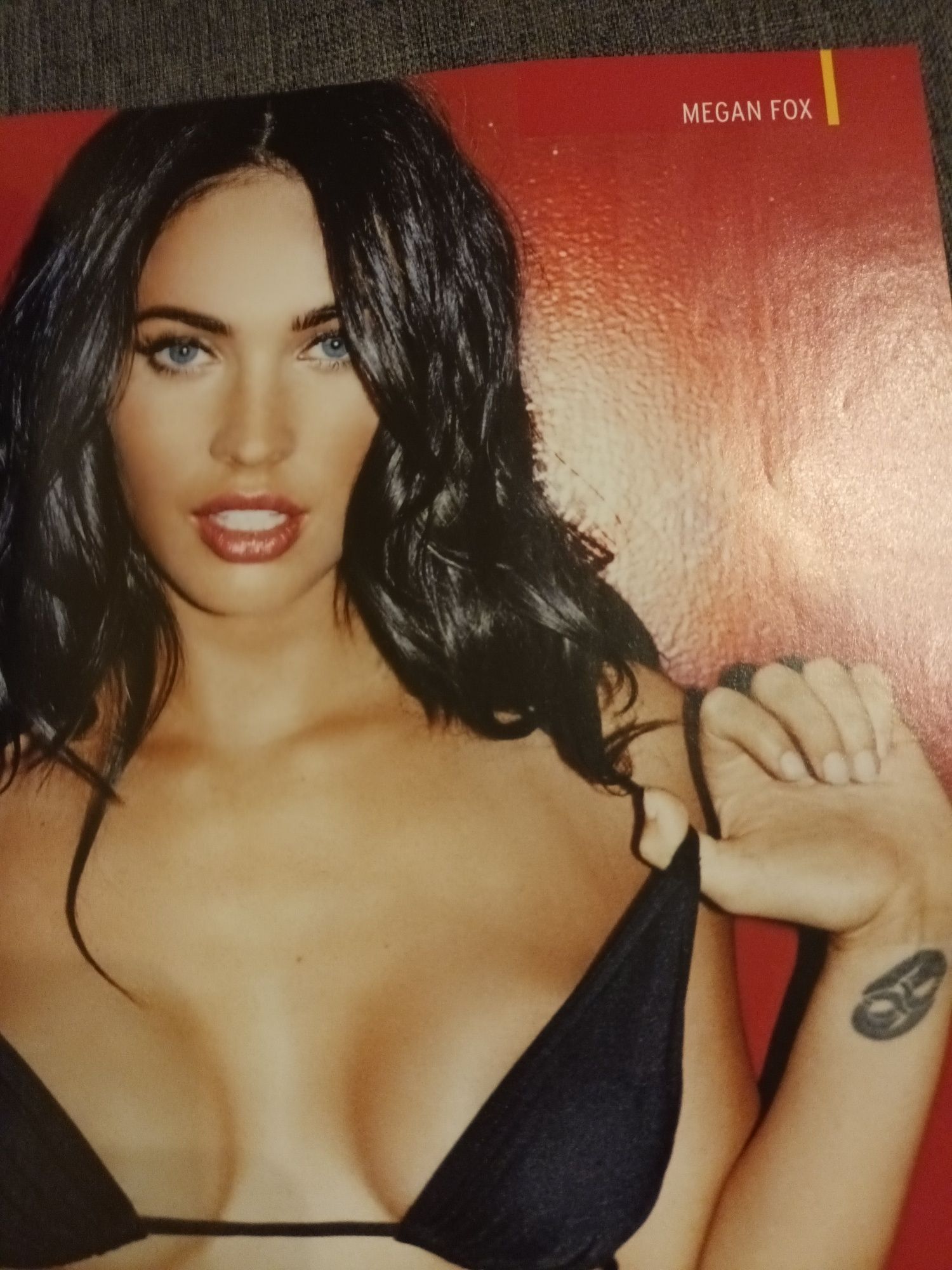 Ckm 2 x Megan FOX