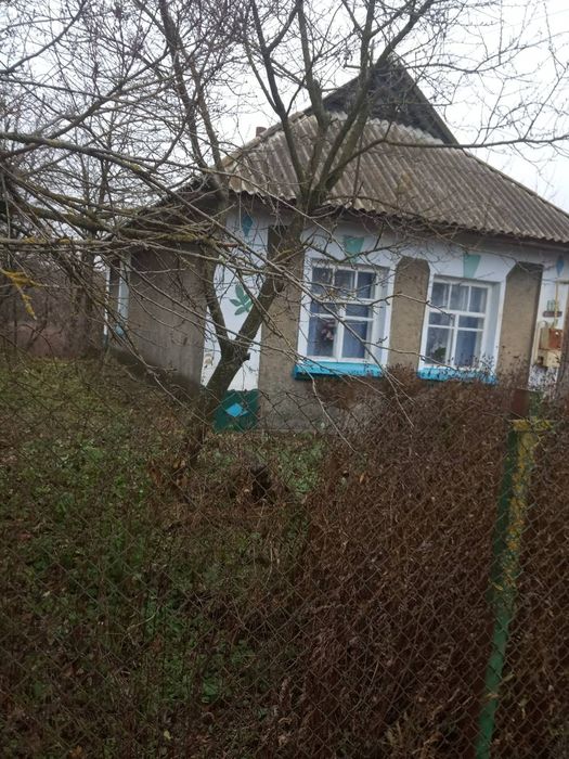 Цегляний будинок в селі Бокиївка, Волочиський р-н, Хмельницької обл