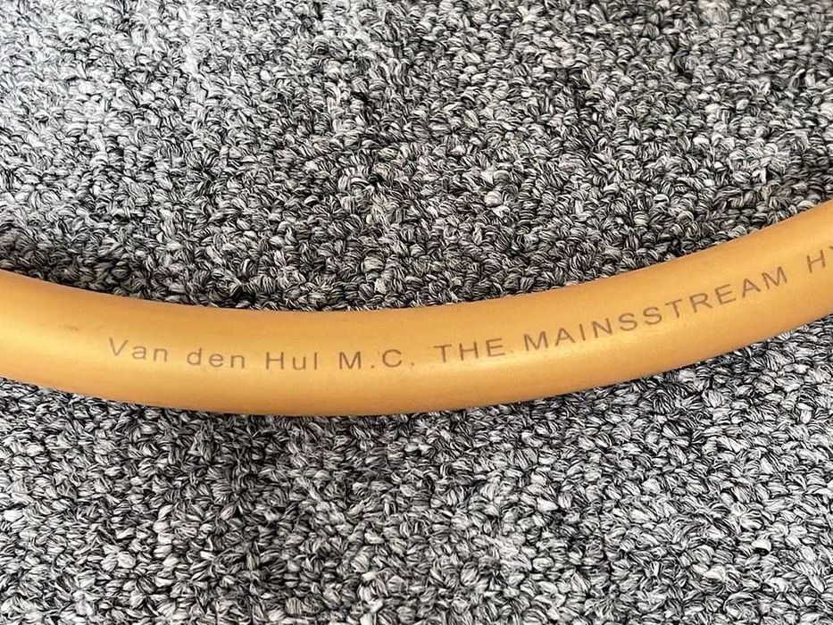 Силовой кабель Van Den Hul  '' The Mainsstream '' (1m)