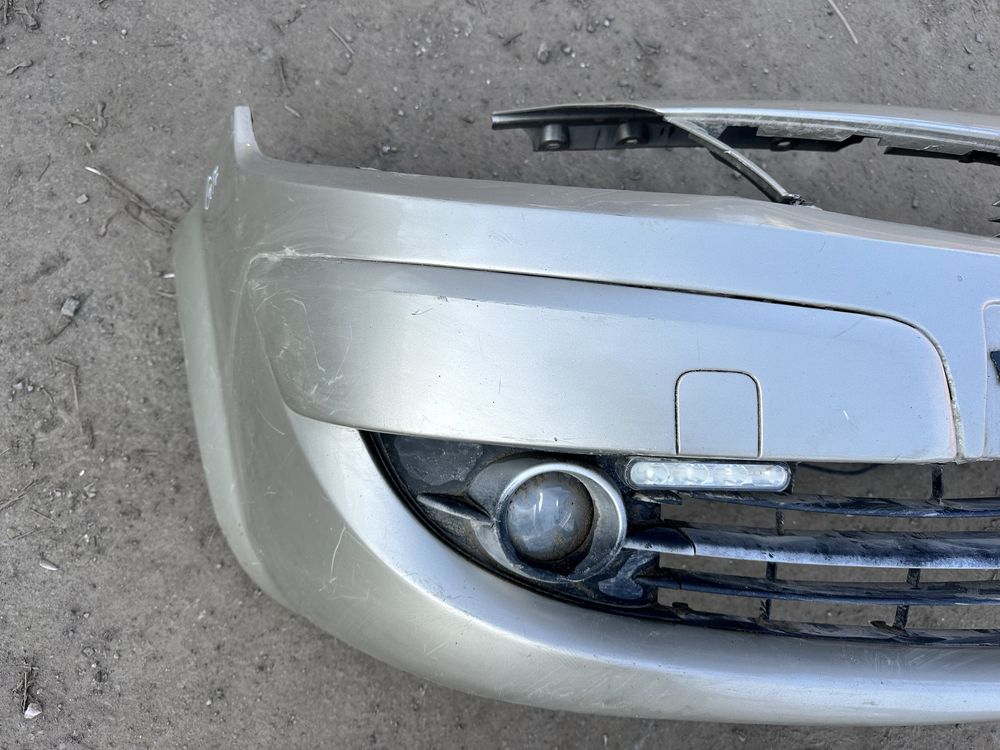 Передній бампер Renault Scenic II Рено Сценік 2 2006—2009 рестайл