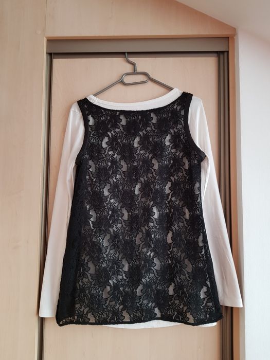 Czarna, koronkowa bluzka na ramiączkach