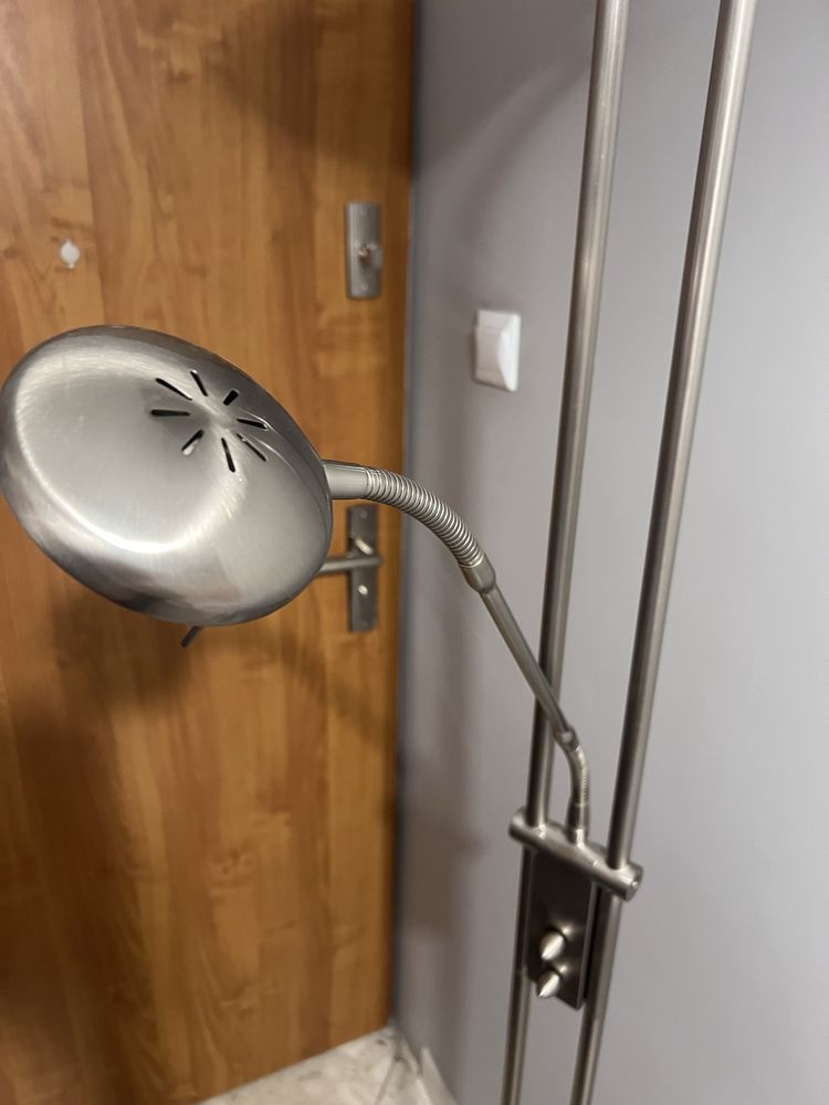 Lapka lampa stojąca wysoka srebrna dwie żarówki