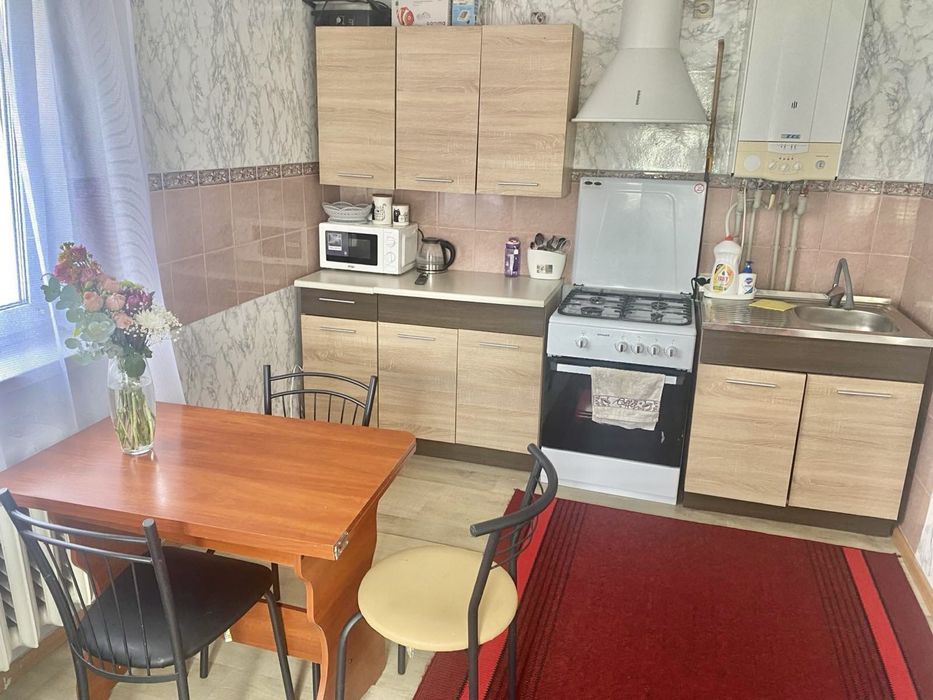 Продам будинок з ремонтом та зручностями в Узині