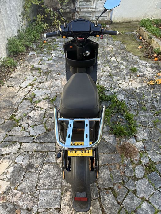 Mota  elétrica a lítio