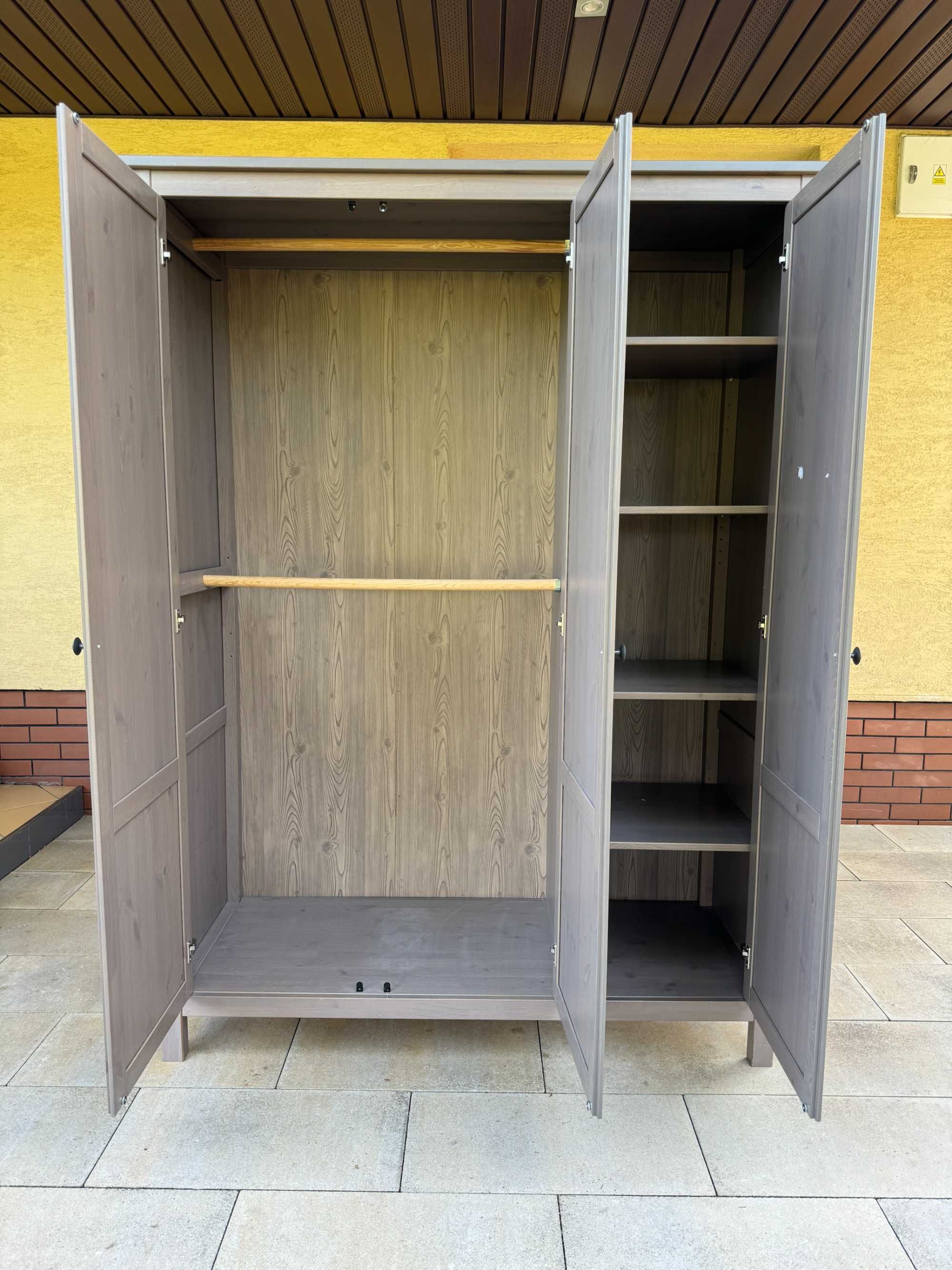 szafa 3 drzwiowa bieliźniarka ikea szafka komoda szara hemnes