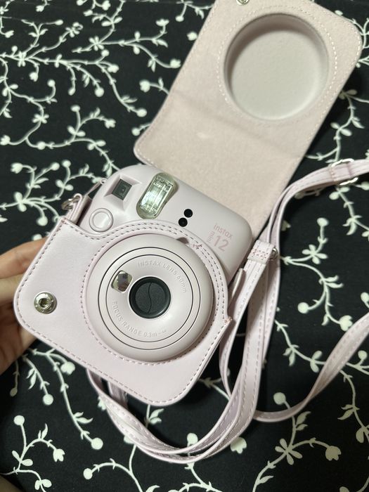 Instax Mini 12 Rosa + Capa