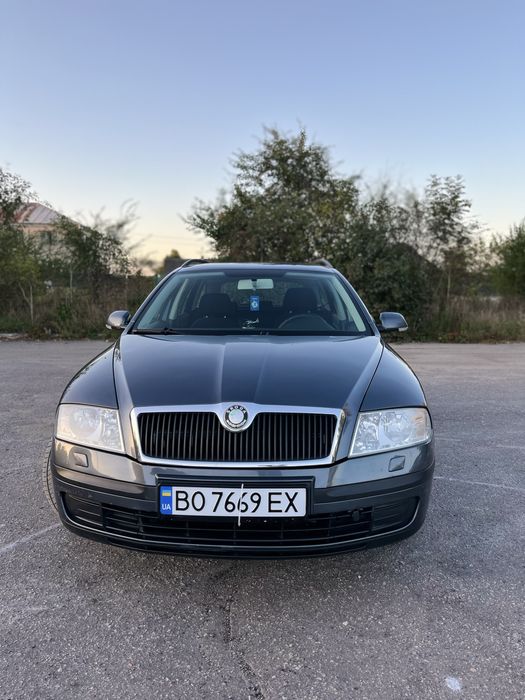 Skoda Octavia A 5 l2008 року 1,6к.с бензин