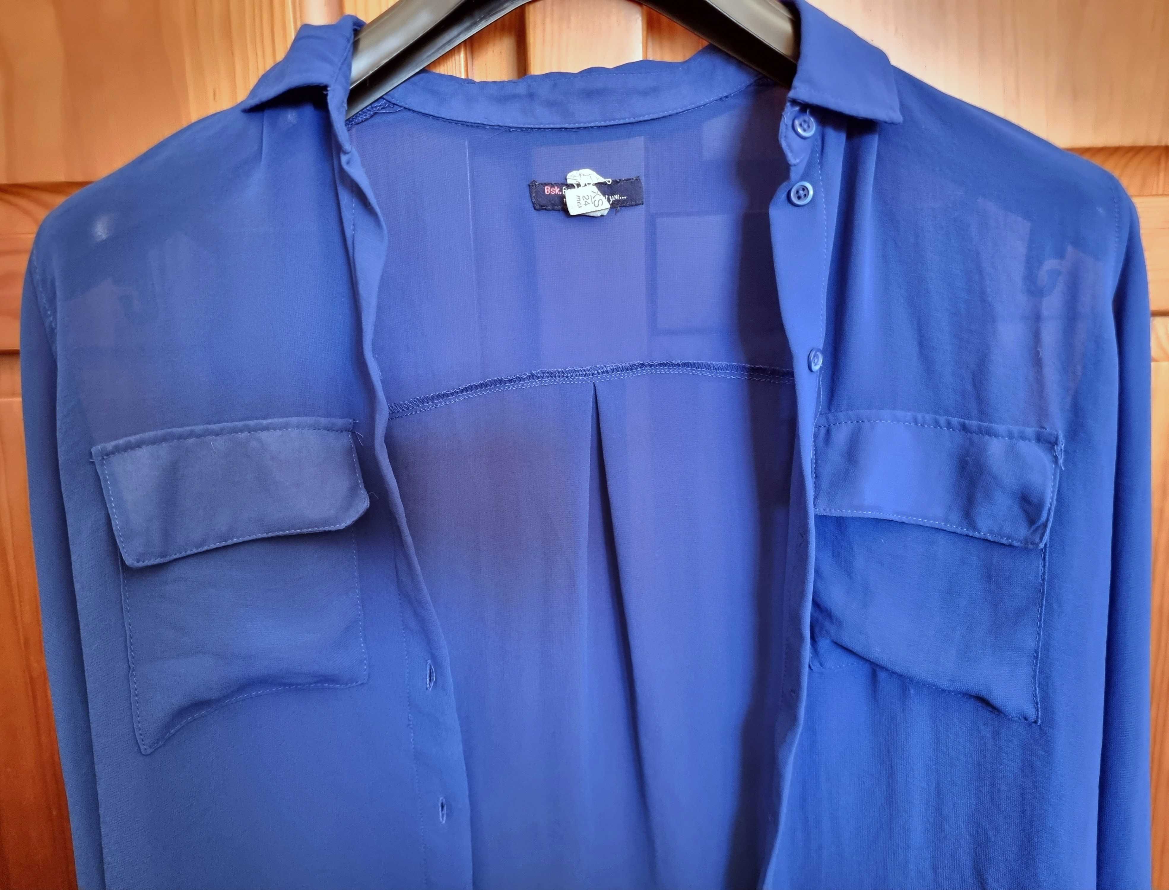 Camisa azul com transparência Bershka, tamanho XS