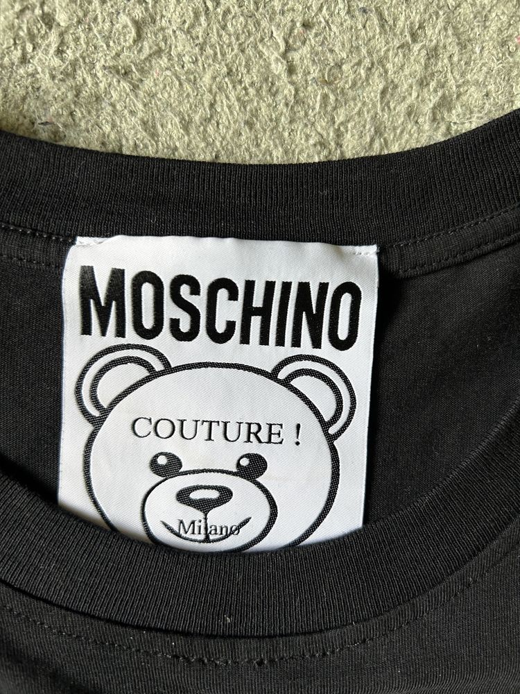 Футболка moschino