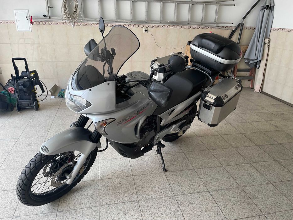 Honda Transalp XL650V