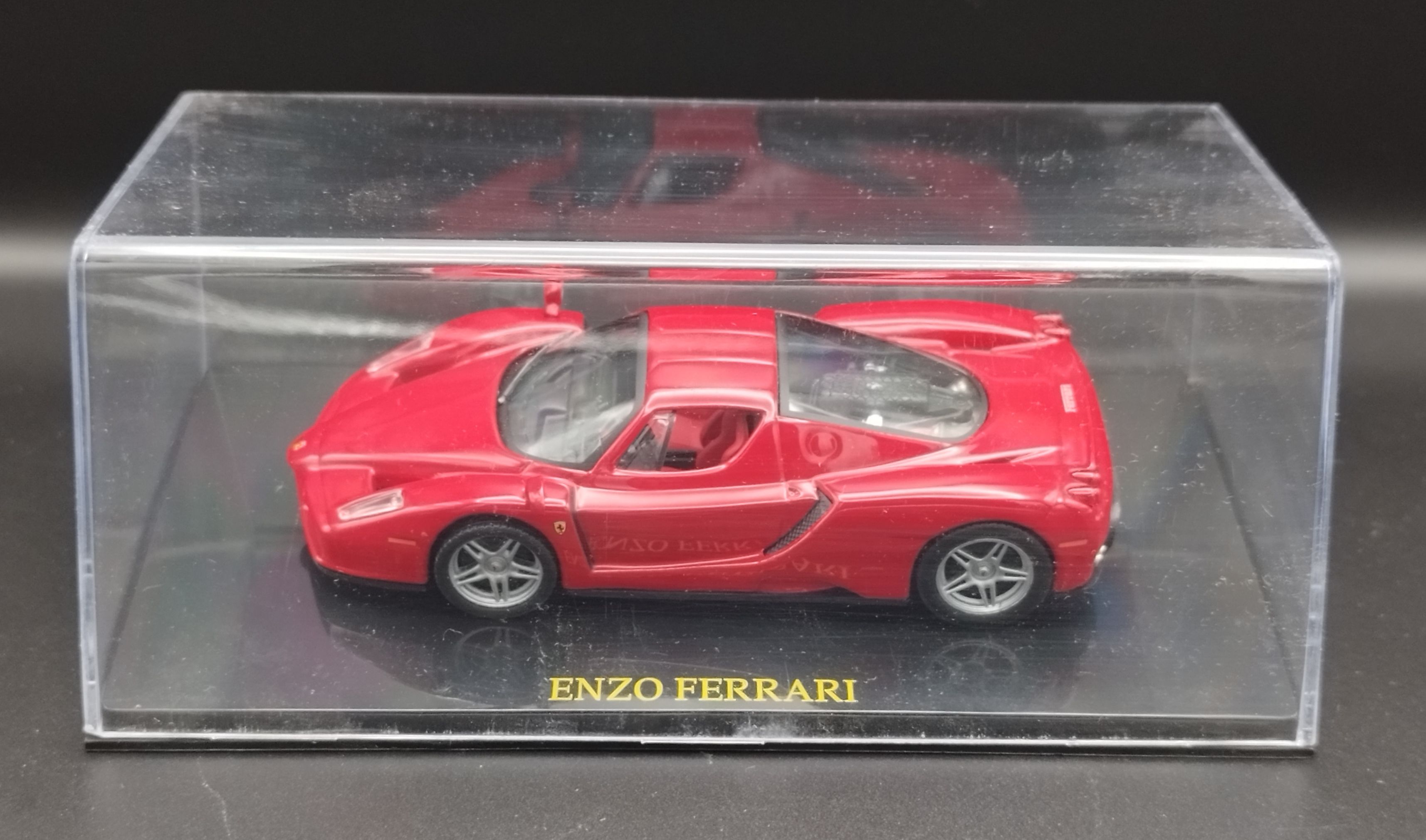1:43 Altaya Ferrari ENZO model nowy