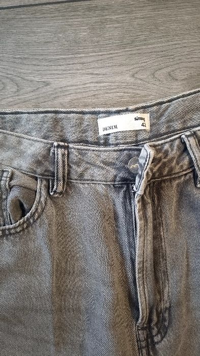Джинси  sinsayi кльош від бедра жіночі  розмір 42 хл