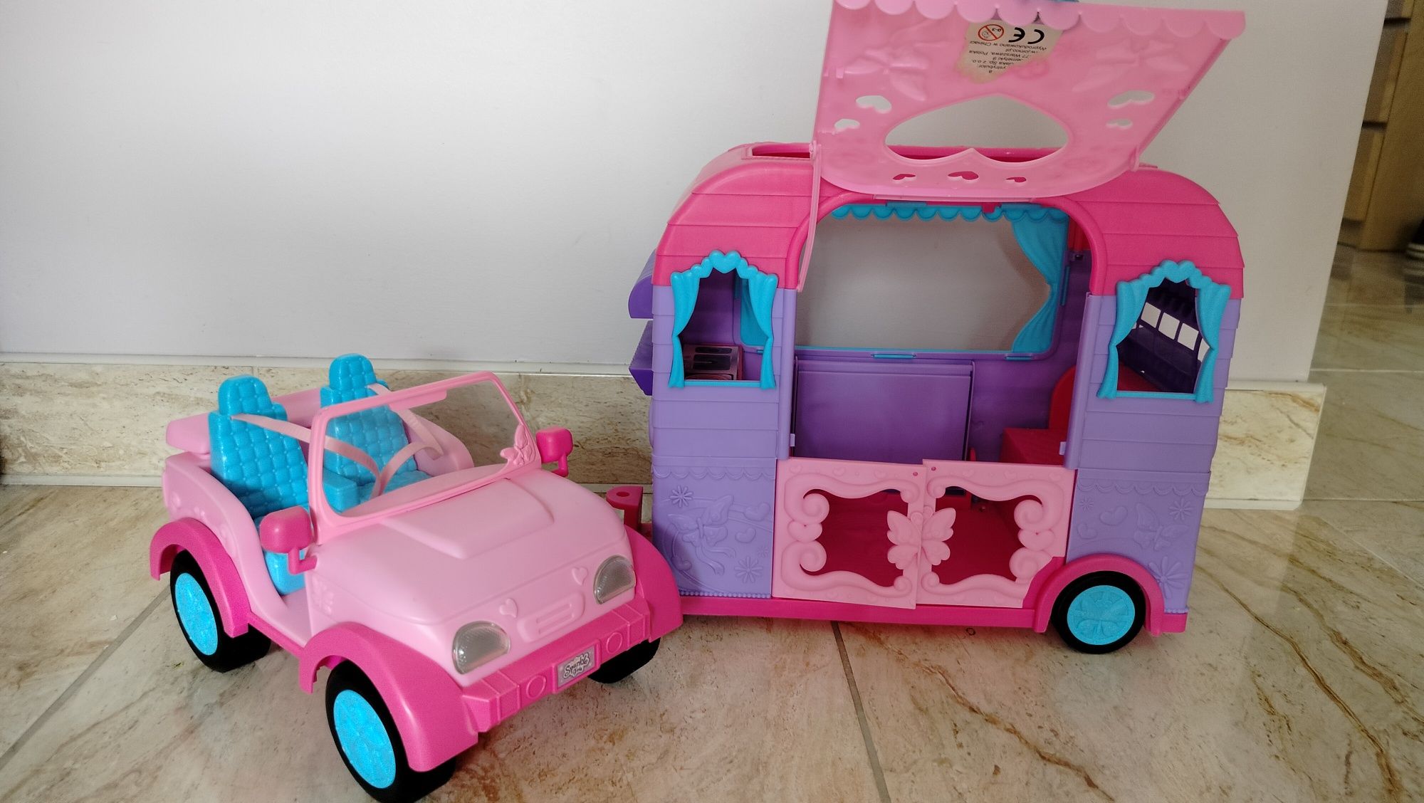Samochód Camper Barbie