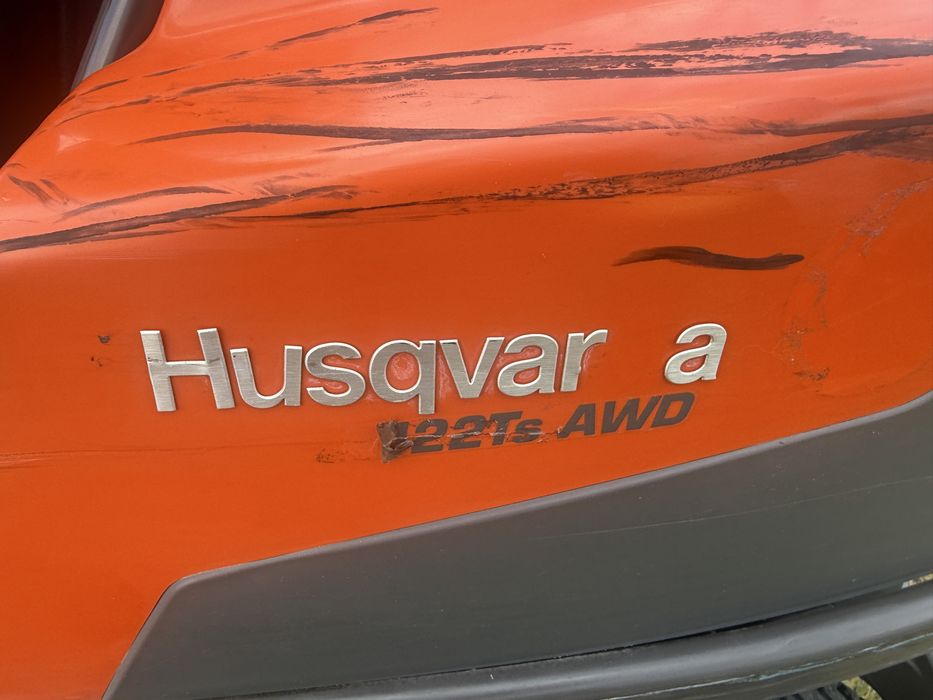 Traktorek kosiarka Husqvarna Rider 422TSAWD