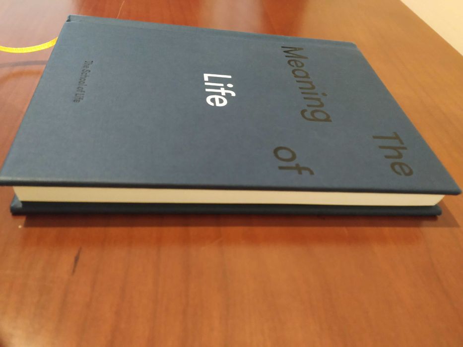 Livro "The Meaning of Life"