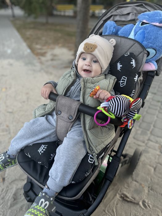 Прогулянкова коляска