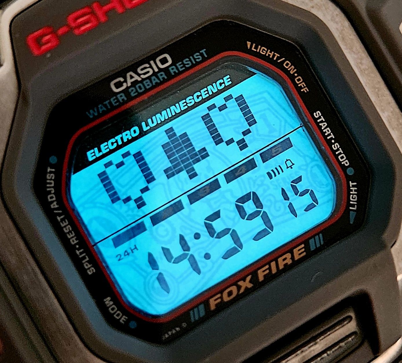 DW-8120 Foxfire Slot Machine Gundam II vintage-G Casio G-shock 1995