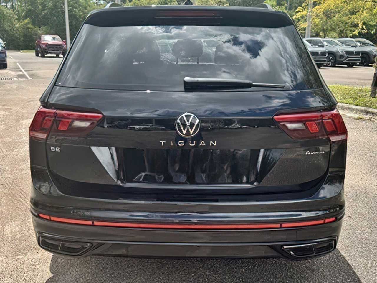 Volkswagen Tiguan SEL 2023