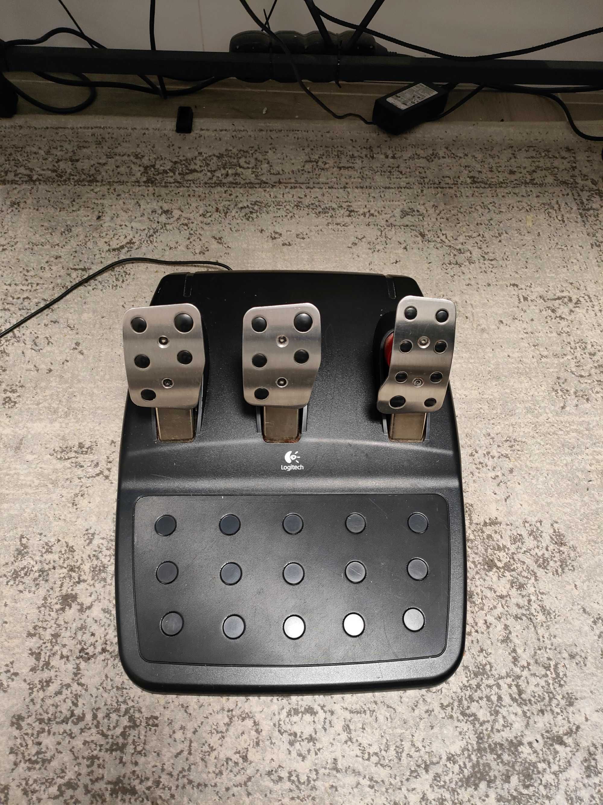 Kierownica Logitech G25