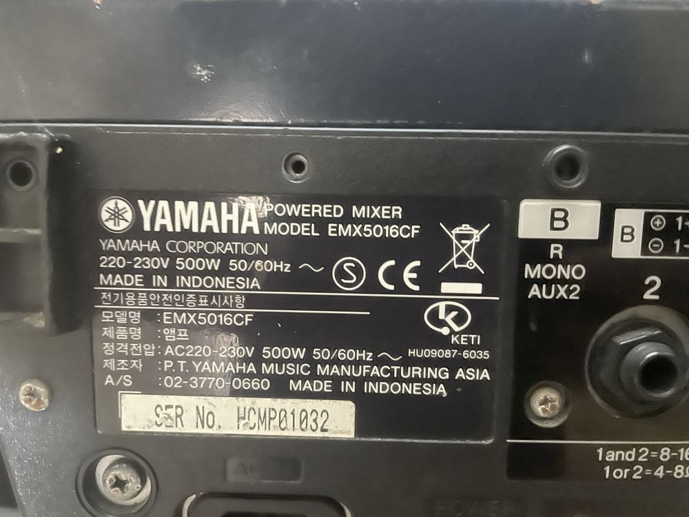 Mesa de mistura YAMAHA