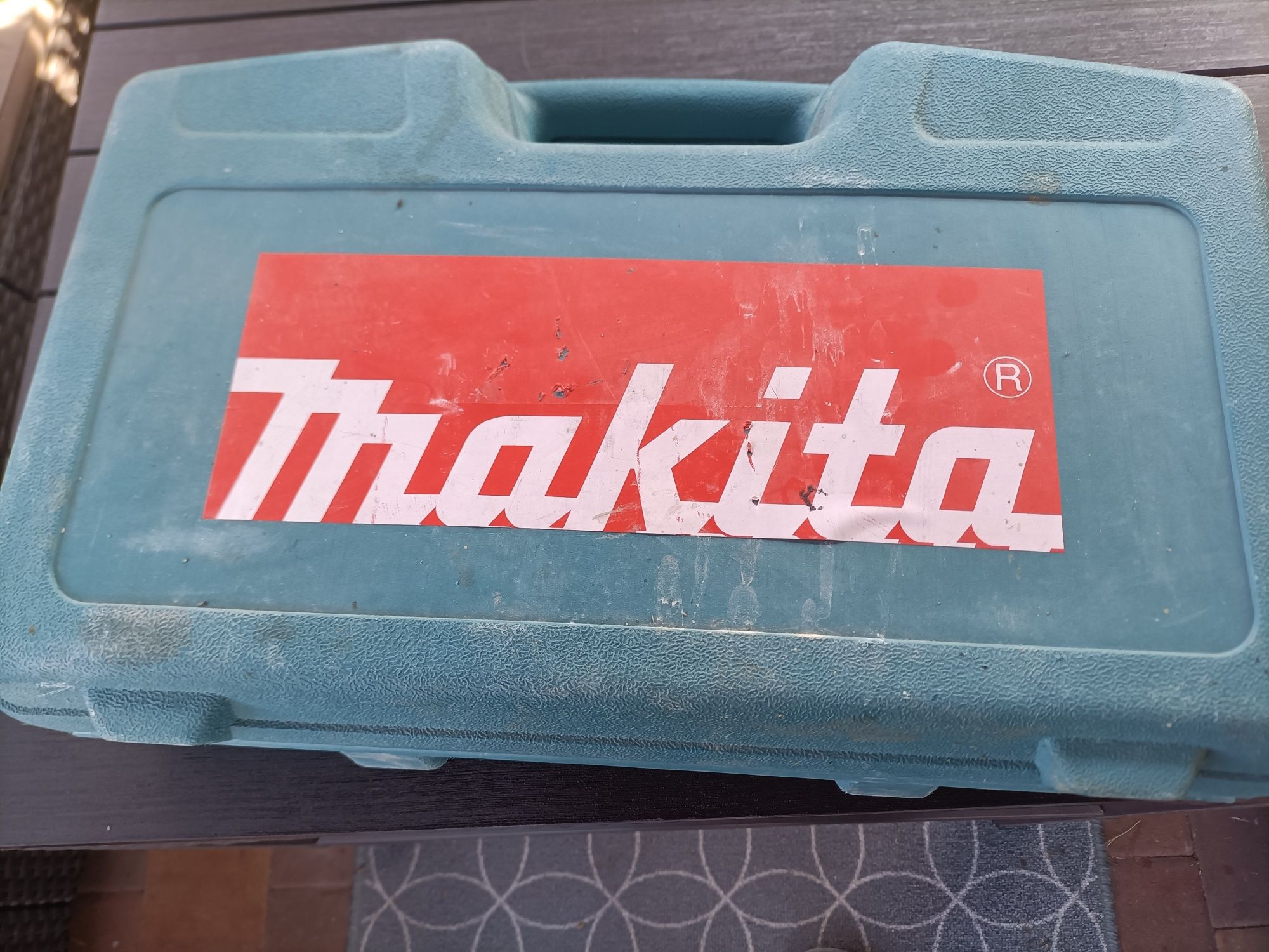 Sprzedam dwie wiertarki Makita całość