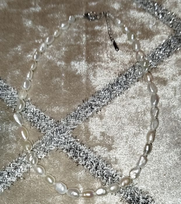 Colar de pérolas barrocas água doce