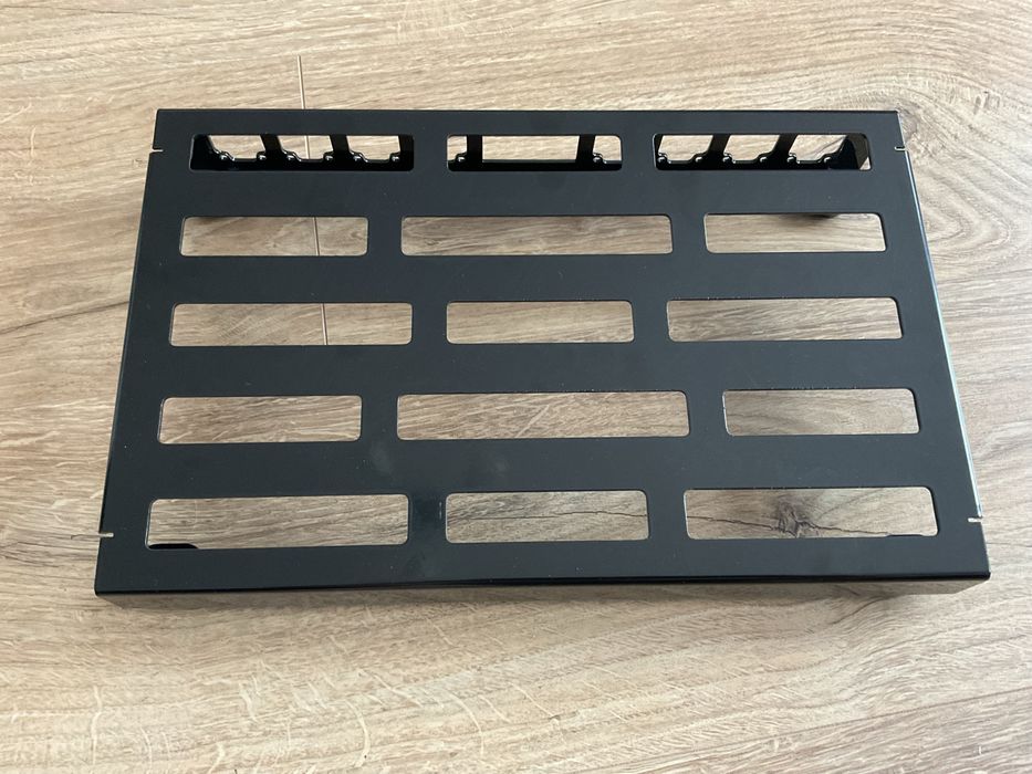Pedalbord Aluminiowy gitarowy/ basowy