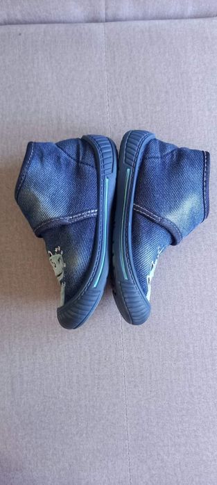 Kapcie Bobbi Shoes 24 długość wkładki 14 cm