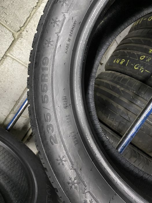 Зимові шини 235/55 R19 (105V) DUNLOP