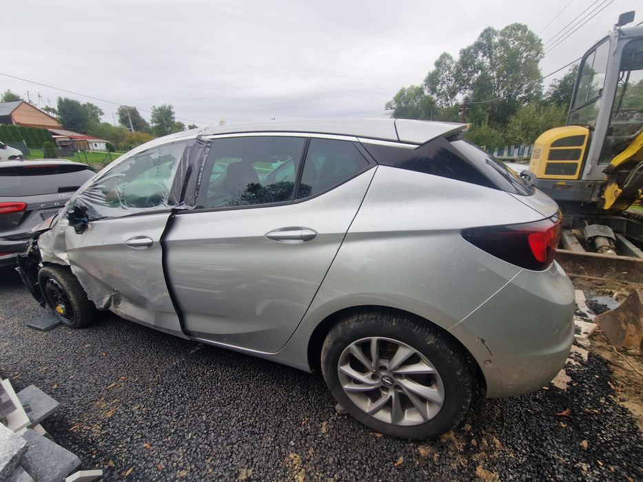 Opel Astra K 18r silnik kompletny 1.6CDTi B16DTH Kolor. Z176
