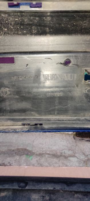 Бампер передній RENAULT Sandero 2 Stepway