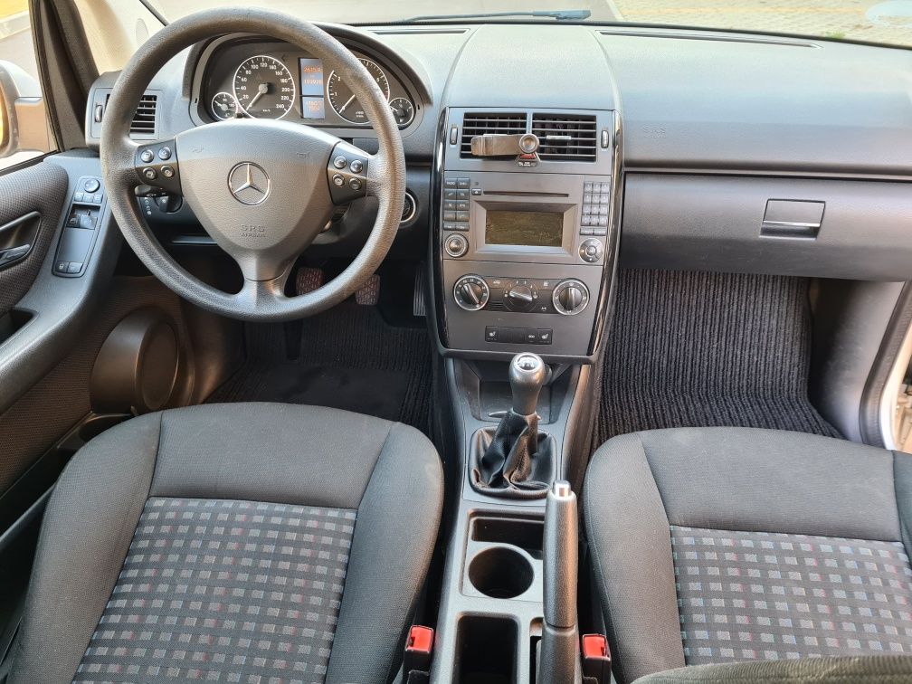 Mercedes-Benz A160 Advantage Blue Efficiency