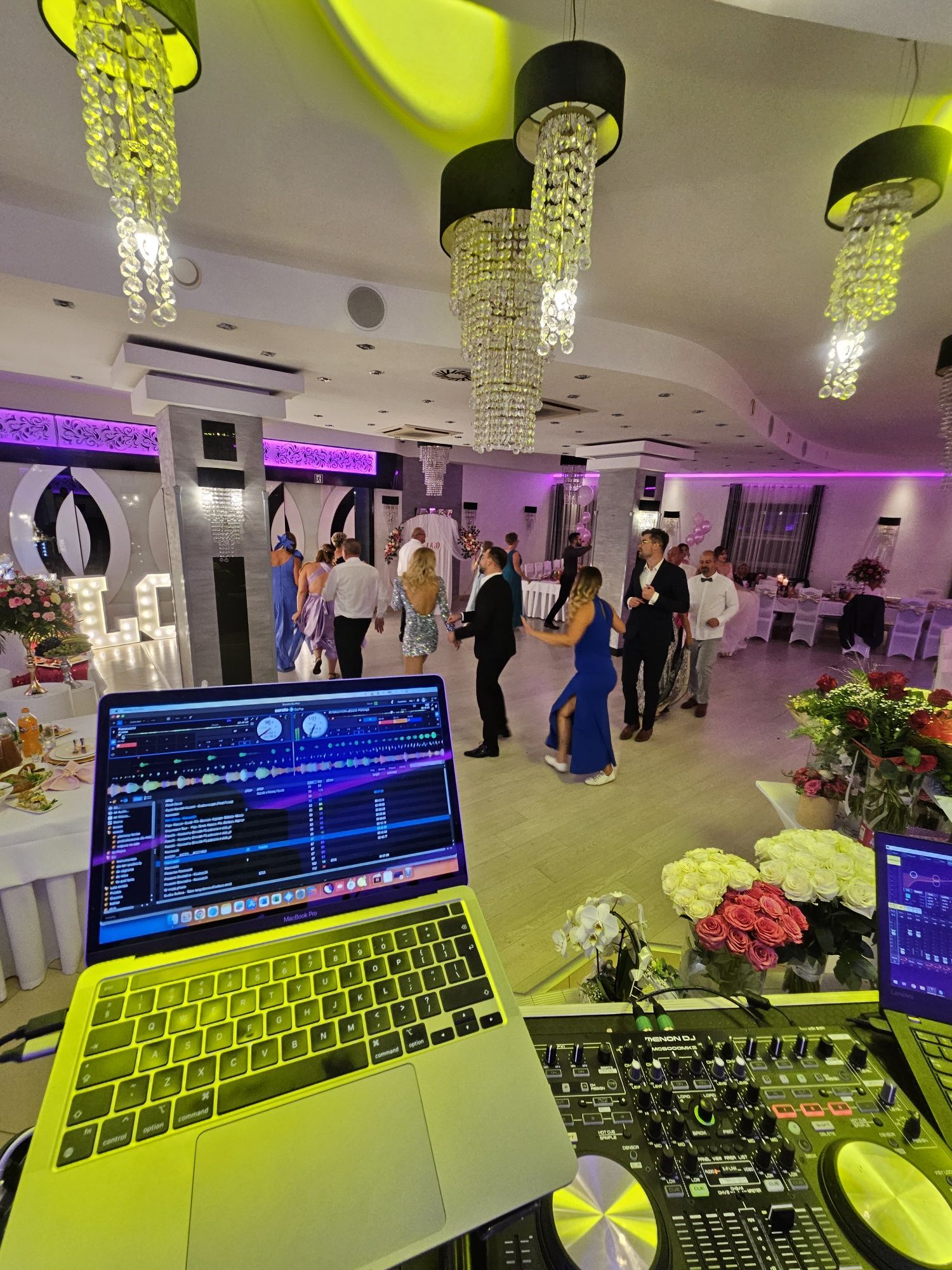 DJ Dawid Ambroż - na wesele, osiemnastkę, imprezy okolicznościowe 2024