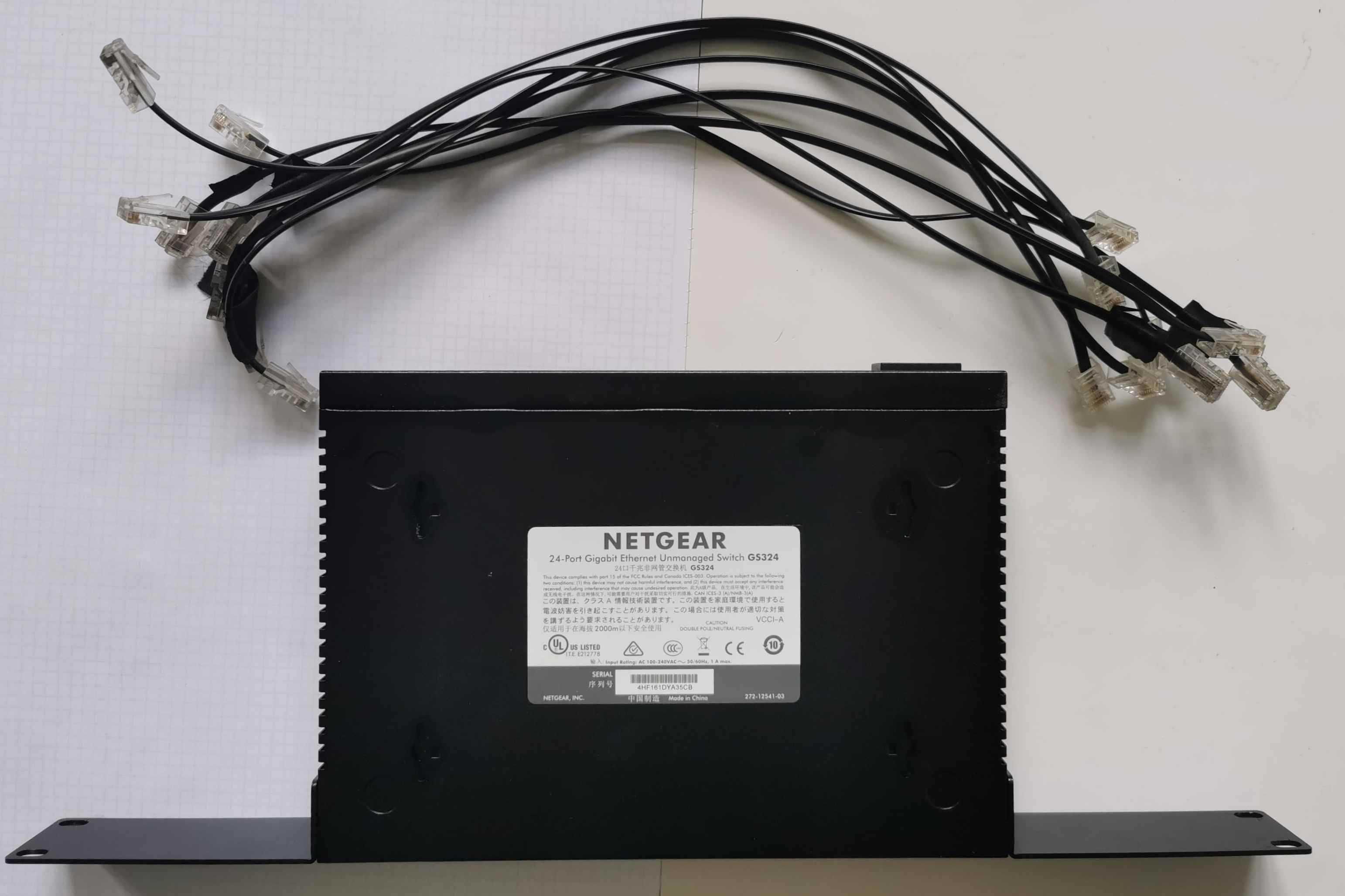 NETGEAR 24-Port Gigabit Switch GS324