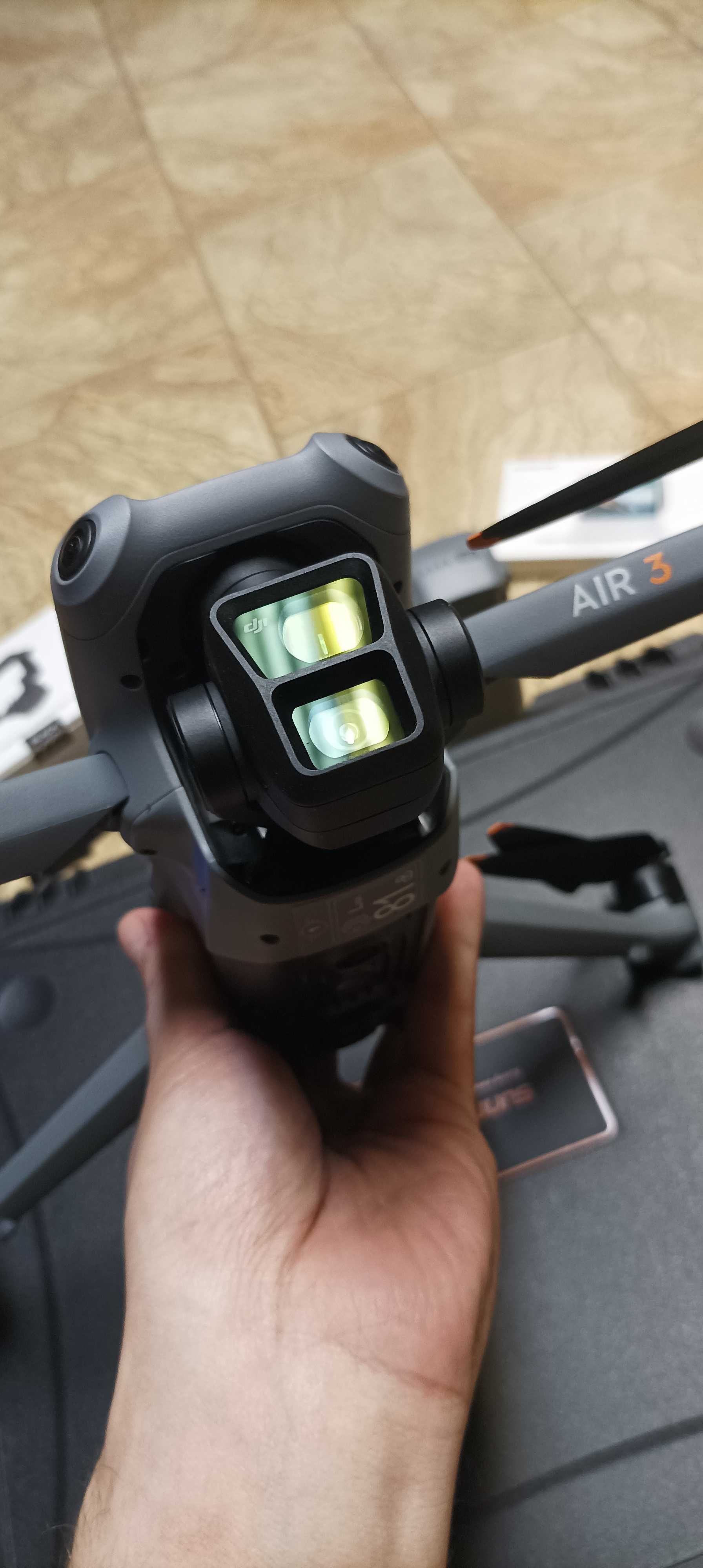 DJI Air 3 Fly More Combo RC2 + akcesoria opcjonalne
