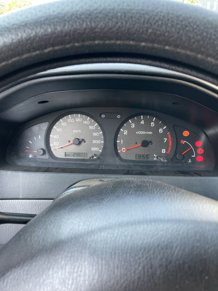 Nissan Almera 1998