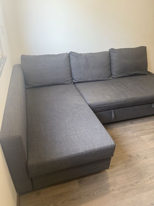 Sofá-cama com chaise longue FRIHETEN